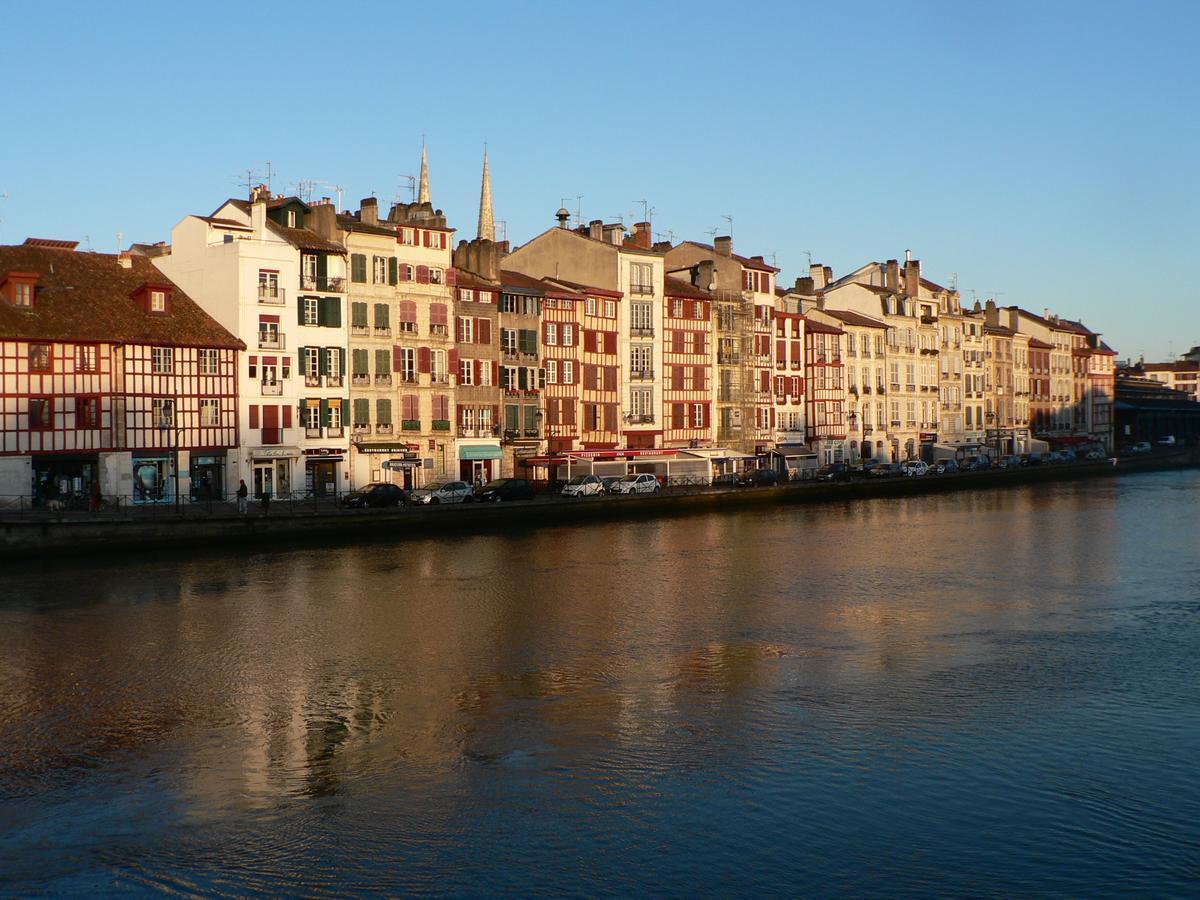 B&B Hôtel Bayonne Exterior foto